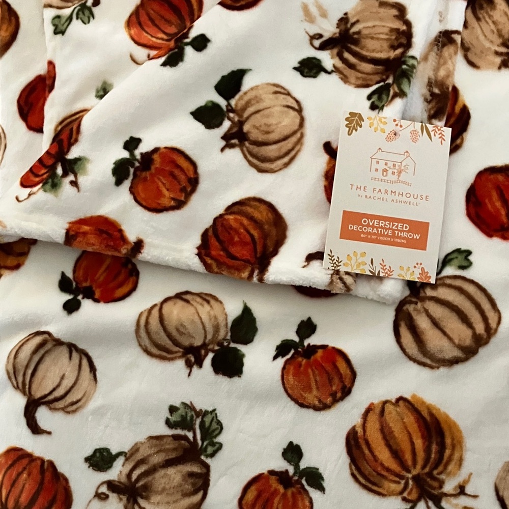 Rachel Ashwell The Farmhouse Pumpkin Oversized Fleece Throw Blanket